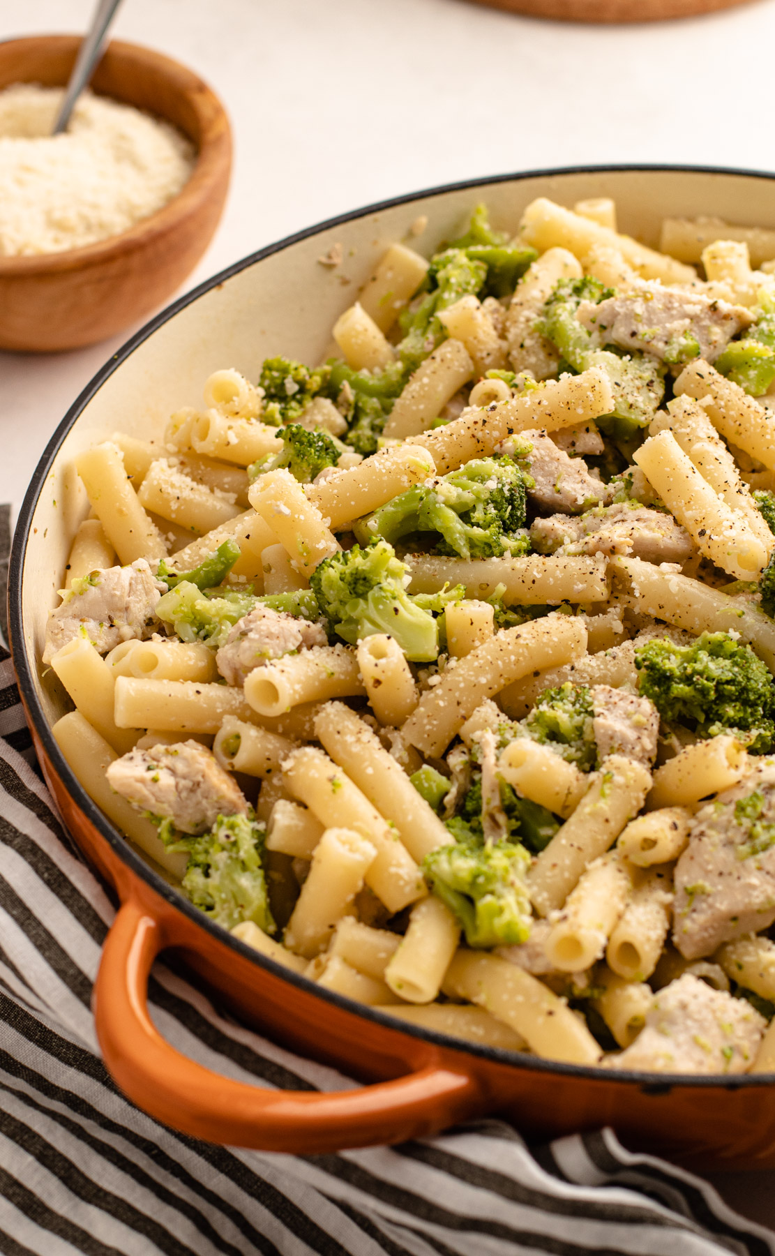 A pot of chicken, broccoli and ziti.