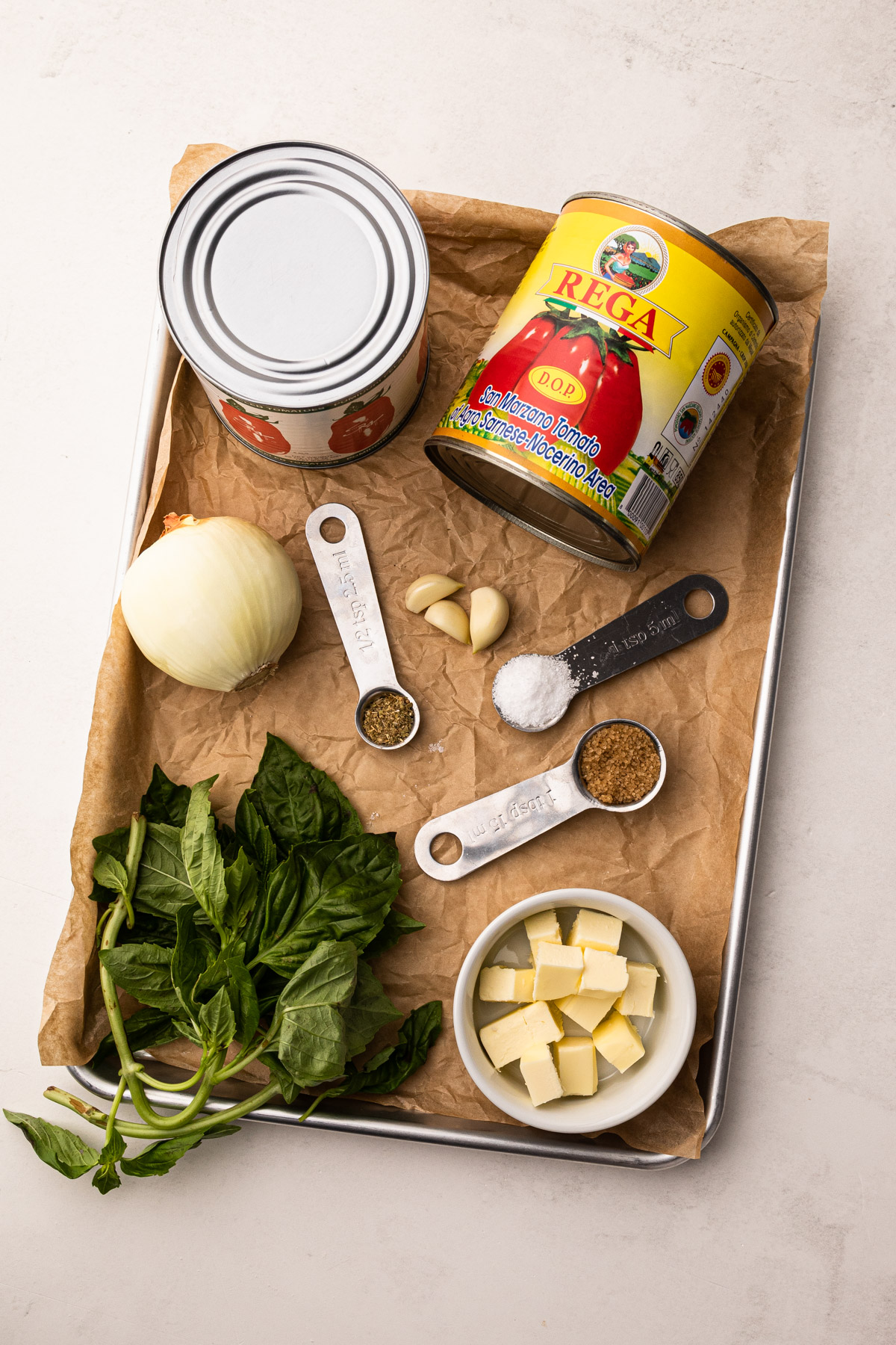 Ingredients for slow cooker tomato sauce.