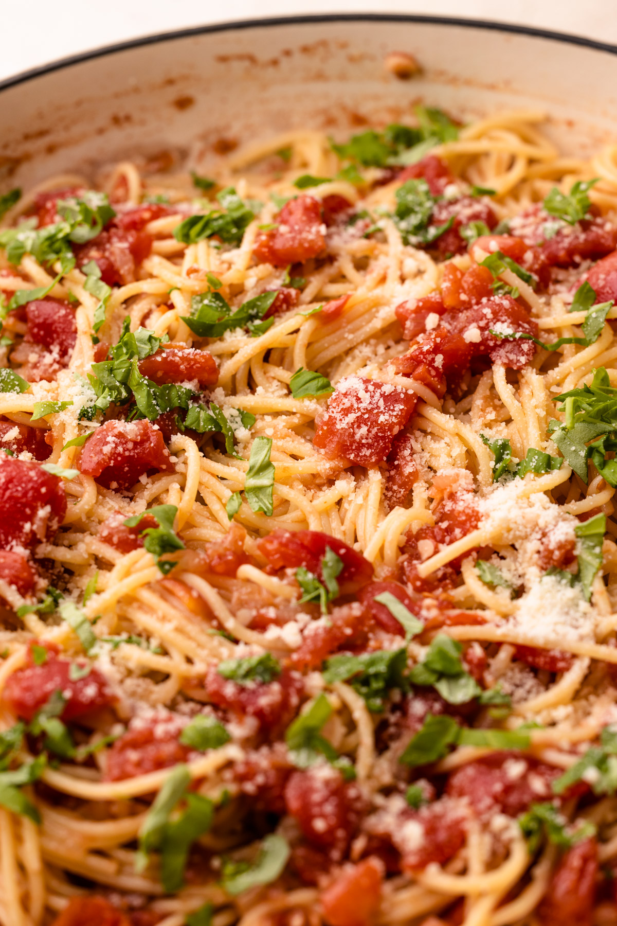 A pot of tomato basil pasta.