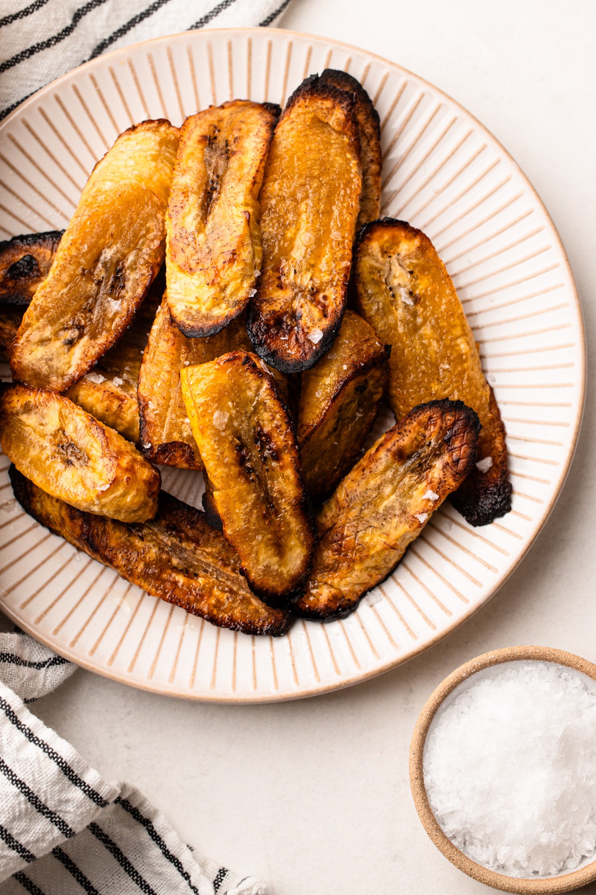 Cooked air fryer plantains with a sprinkle of salt.