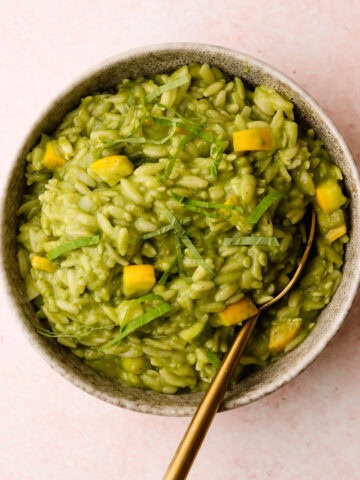 A serving of pesto zucchini orzo.
